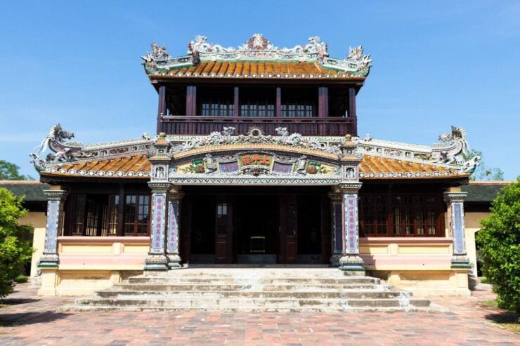 Hue Walking Tour to Imperial Citadel and Forbidden City - Exploring the Imperial Citadel