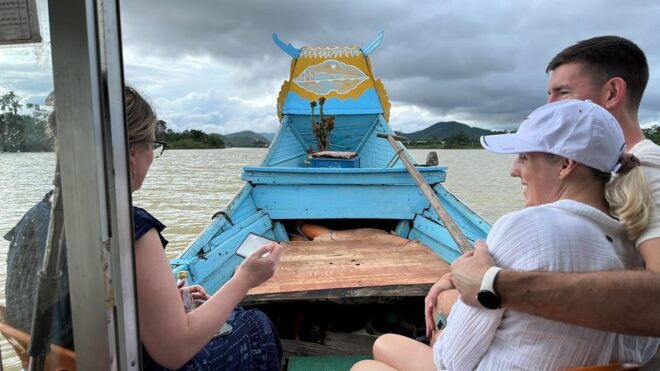 Hue: Walking Tour to Thien Mu Pagoda and Back by Boat Trip - Scenic Views and Experiences