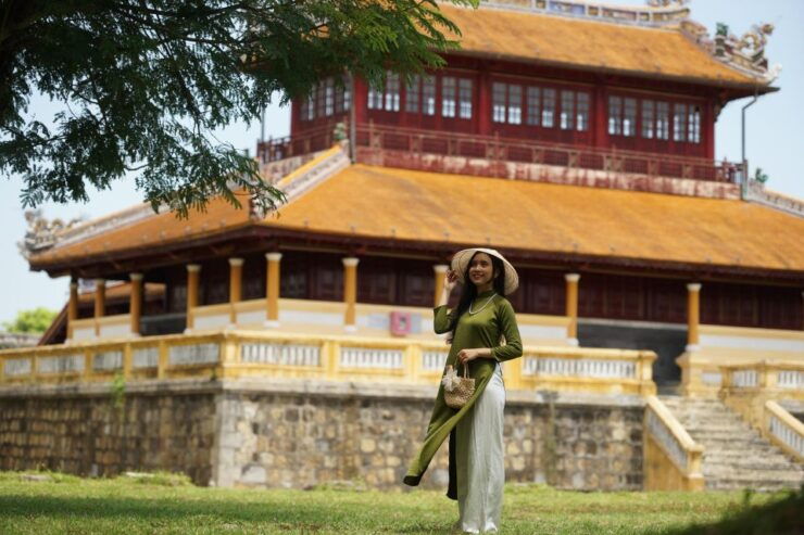 Hue:Deluxe Walking Tour to Imperial City and Dong Ba Market - Good To Know