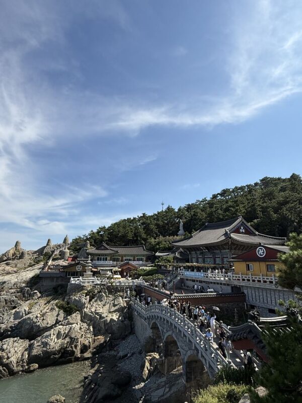 Huinnyeoul Culture Village & Haedong Yonggungsa Temple One-day City Highlights Tour - Haedong Yonggungsa Temple: the second half of the pairing
