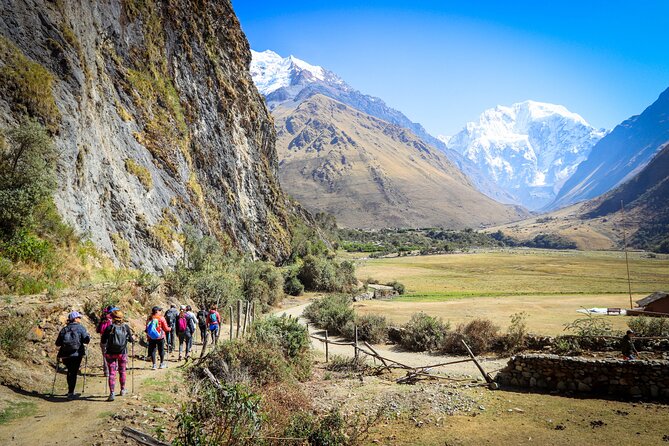 Humantay Lake Private Service - Briefing and Pickup