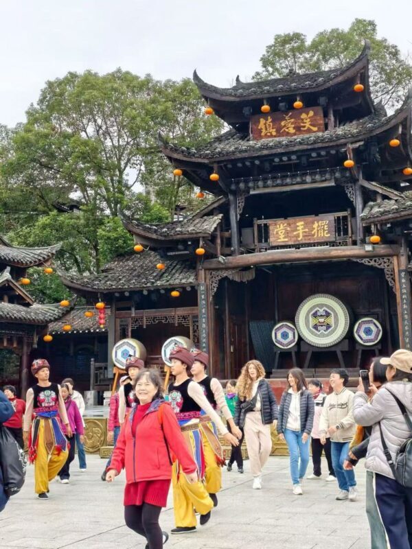 Hunan Changsha Zhangjiajie Fenghuang Panoramic Light Luxury Multi-Day Tour - Furong Town and its waterfall