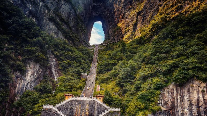 Hunan Changsha + Zhangjiajie + Tianmen Mountain + Fenghuang Ancient City 5-Day Tour - What the Price Covers, and What Can Add Up