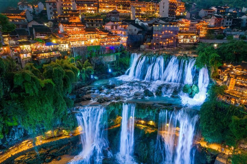 Hunan Changsha + Zhangjiajie + Tianmen Mountain + Fenghuang Ancient City 5-Day Tour - Guide Language, Group Pace, and Who Should Go