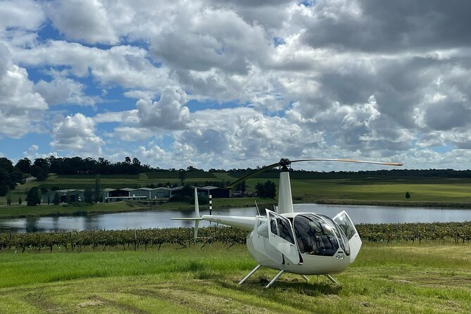 Hunter Valley Romantic Bubbly Breakfast Helicopter Tour From Cessnock - Helicopter Tour Details
