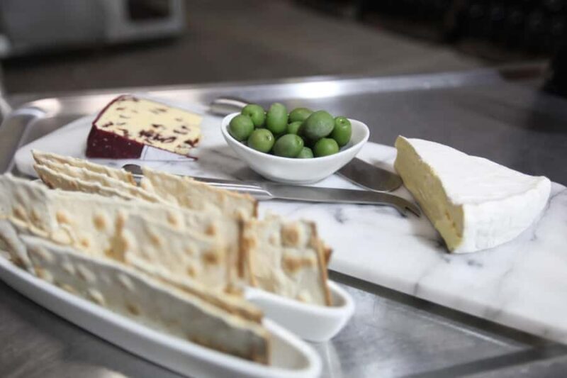 Hunter Valley: Tastes of the Hunter Half Day Tour - Boutique Cellar Door & Cheese Pairing