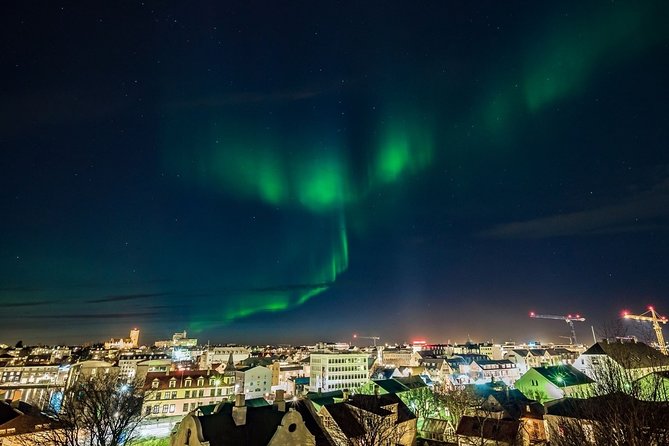 Hunting for Reykjavik Northern Lights Private Tour - Viators Lowest Price Guarantee
