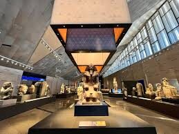 Hurghada Giza Pyramids & Grand Egyptian Museum Full-Day Tour - Lunch, shops, and the shape of the itinerary