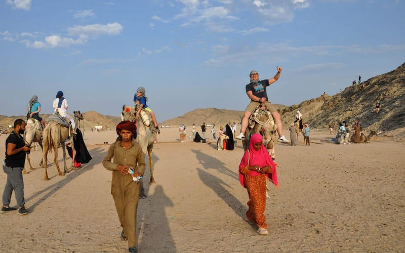 Hurghada Half-Day Desert Safari with Sunset & BBQ Dinner - Who will enjoy this Hurghada safari?