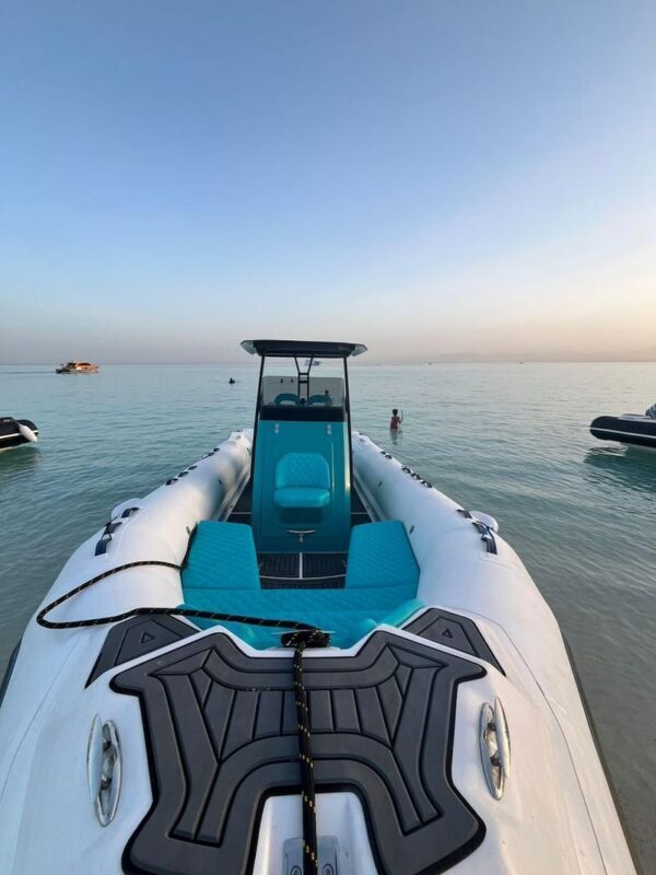 Hurghada Half-Day Red Sea Speedboat Tour with Fruits - A short ride with the Red Sea as the main event
