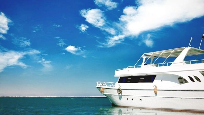 Hurghada Hula Hula Island Boat Tour - Two hours on Hula Hula Island