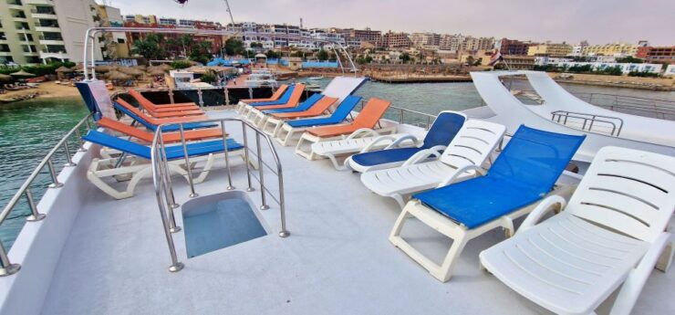 Hurghada: King's Boat Trip With Snorkeling, Islands & Lunch - Experience & Description