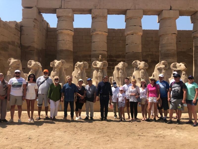 Hurghada Luxor Valley of the Queens Full-Day Guided Tour - Should you book?