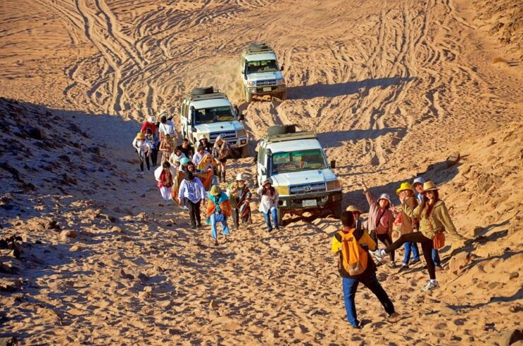 Hurghada: Safari Jeep , Camel Ride & BBQ Dinner - Experience Highlights