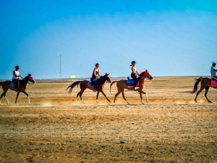 Hurghada: Sunrise Sea & Desert Horse Ride W Opt Breakfast - Experience Highlights