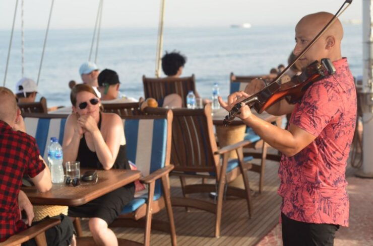 Hurghada: Sunset Dinner Sailing Cruise & Live Music - Activity Details