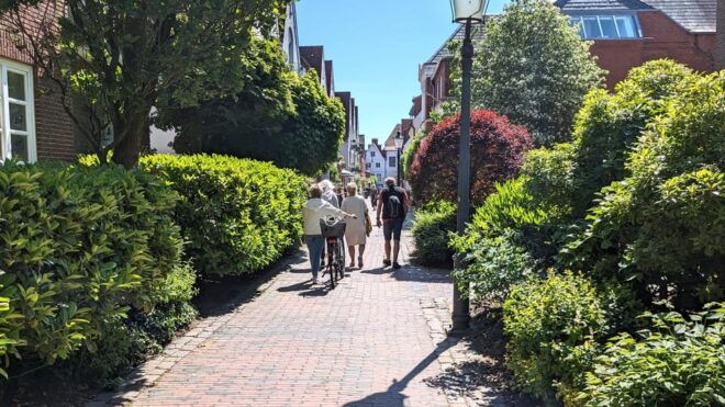 Husum: Romantic Old Town and Harbour Self-guided Tour - Customer Feedback