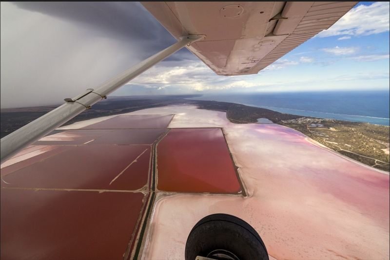 Hutt Lagoon Pink Lake Scenic Flight Experience from Kalbarri - The airport is simple, so arrive ready