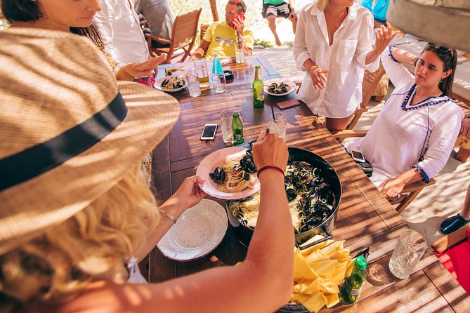 Hvar - Full Day Sail on a Yacht - Friendly Skipper- Small Group - Lunch Optional - What to Expect