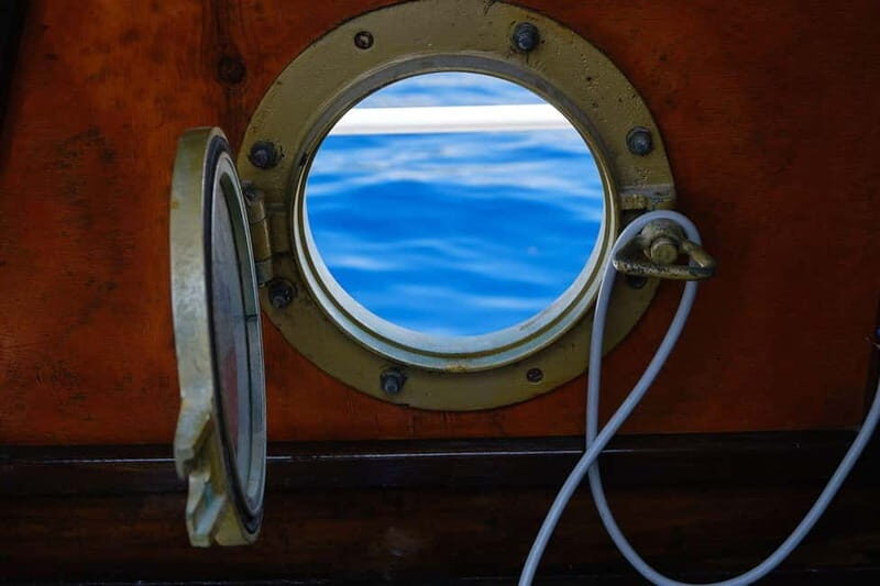 Hvar: Pakleni Islands Sailing Tour with Brunch - Snorkeling and exploring