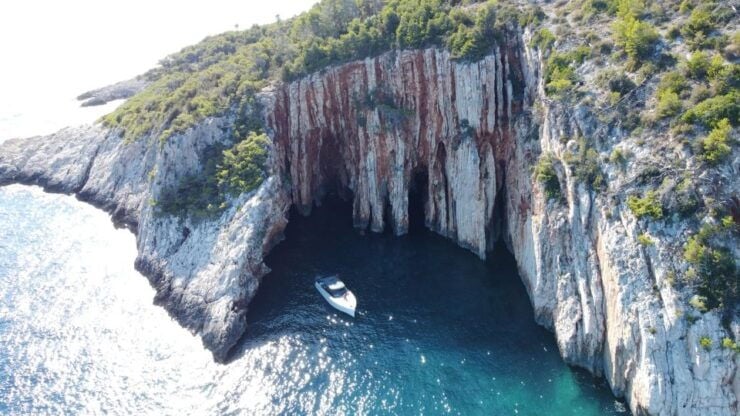 Hvar: South Shore & Pakleni Islands Private Speedboat Tour - Exciting Activities