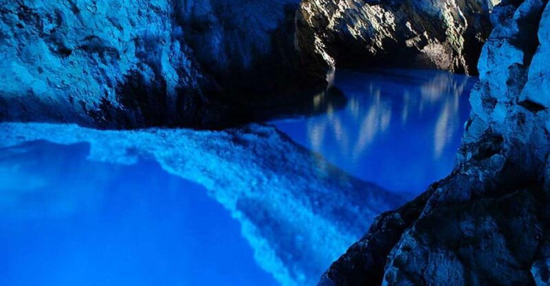 Hvar:Blue & Grenn Cave and Vis Island Private Speedboat Tour - An In-Depth Look at the Tour