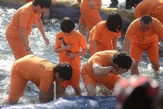 Hwacheon Sancheoneo Ice Festival X Garden of Morning Calm Lighting Festival - Ice Sculpture Exhibition