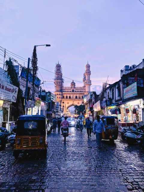 Hyderabad City Tour / Native English Speaker as Tour Guide - Experience Description