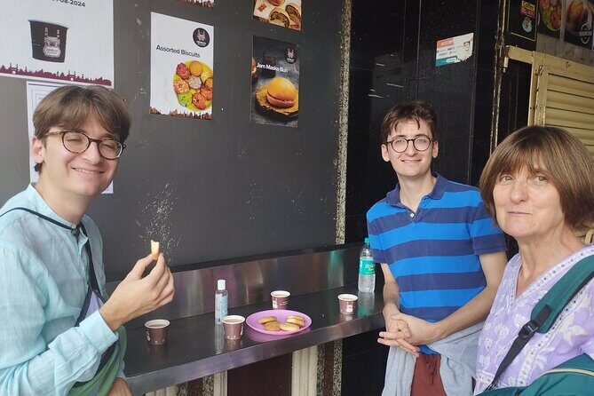 Hyderabad : Evening Street Food Tasting with Guided Old City Tour - The Sum Up