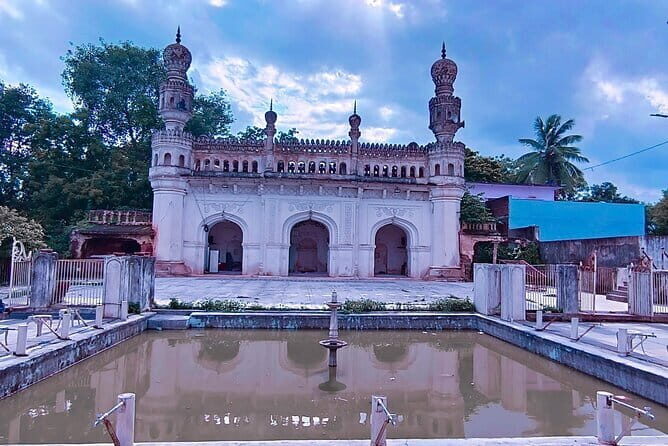 Hyderabad Highlights Guided City Tour and Chai Experience - Good To Know