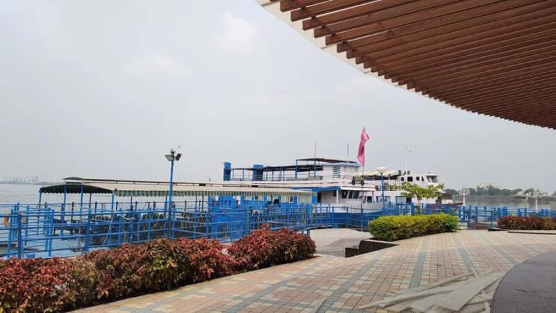 Hyderabad: Hussain Sagar Evening Tour with Ferry Ride - The Sum Up