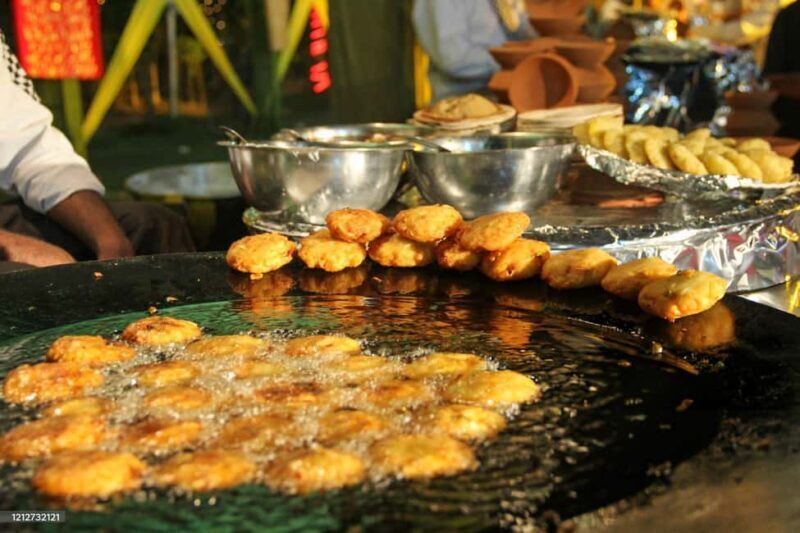 Hyderabad: Street Food Walking Tour with 7+ Tastings - The Sum Up