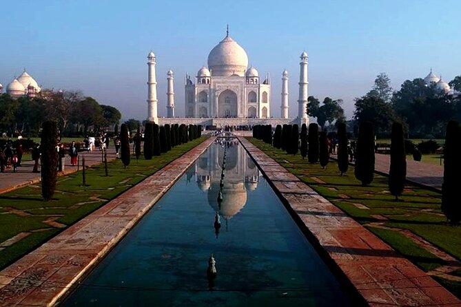 Hyderabad to Agra Taj Mahal Same Day Trip With Return Flights - Meeting and Pickup Details