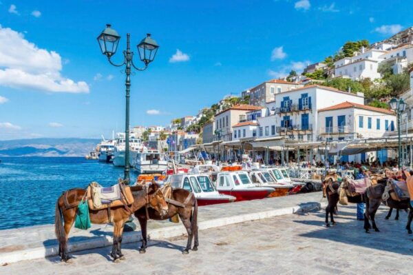 Hydra & Poros: 2 Islands Private Day Tour From Athens - Discovering Poros: Serene Island and Sandy Beaches