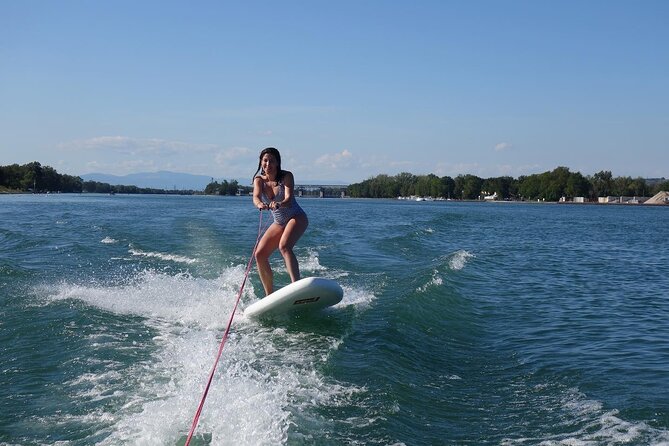 Hydrofoil and Surfing on the Rhine Behind a Motorboat - Directions