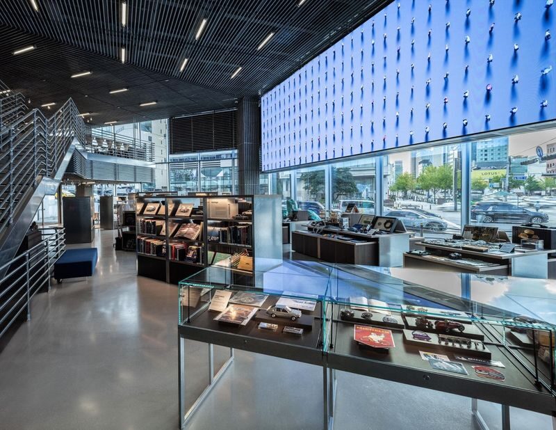 Hyundai Motorstudio Seoul Expert Guided Tour - A car studio with room for culture