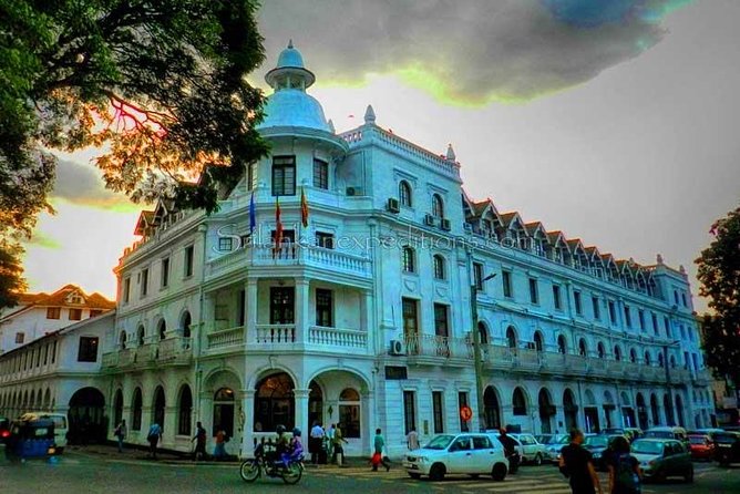 I Day Kandy City Tour - Transportation
