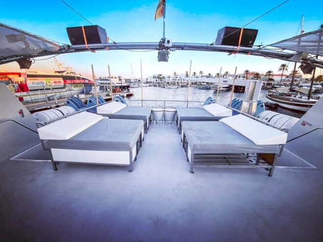 Ibiza: 4-Hour Boat Trip to Formentera With Food & Drinks - Highlights
