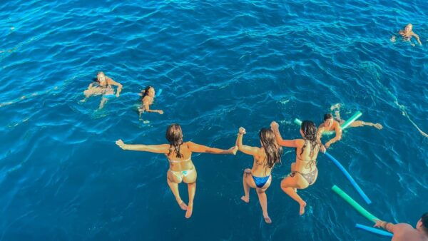 Ibiza: 4-Hour Boat Trip to Formentera With Food & Drinks - Local Cuisine and Drinks