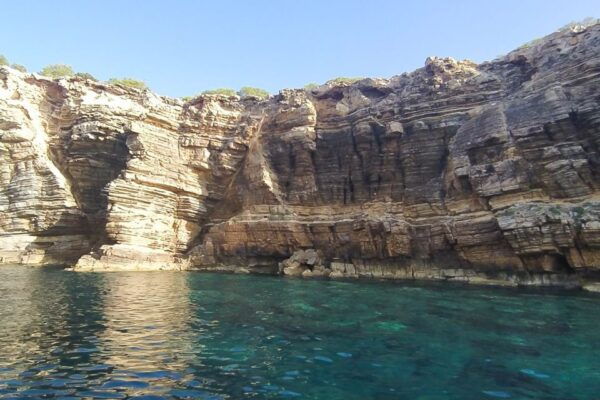 Ibiza: Beaches and Caves Instagram Boat Tour - Frequently Asked Questions