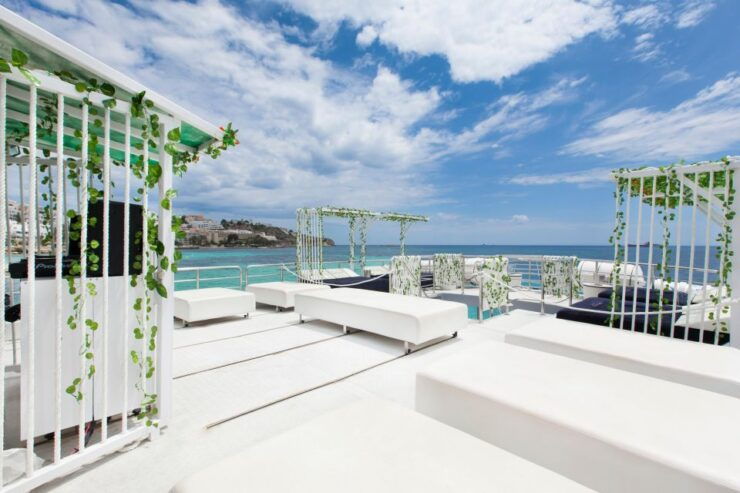Ibiza: Boat Trip to Formentera With Open Bar & Paella - Activity Itinerary