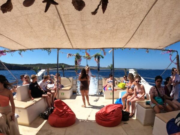 Ibiza: Boat Trip to Margaritas Islands and Aquarium Ticket - Booking and Contact Information