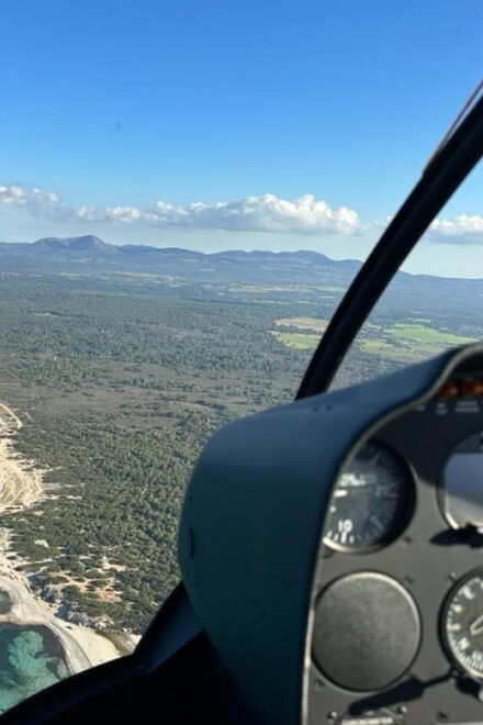 Ibiza: Breathtaking Helicopter Flight Es Vedra/Formentera - Guided Tour Experience