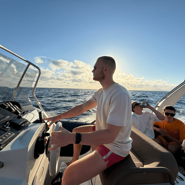 Ibiza: Capelli 775 Private South Coast Highlights Boat Tour - Exploring Cala Comte