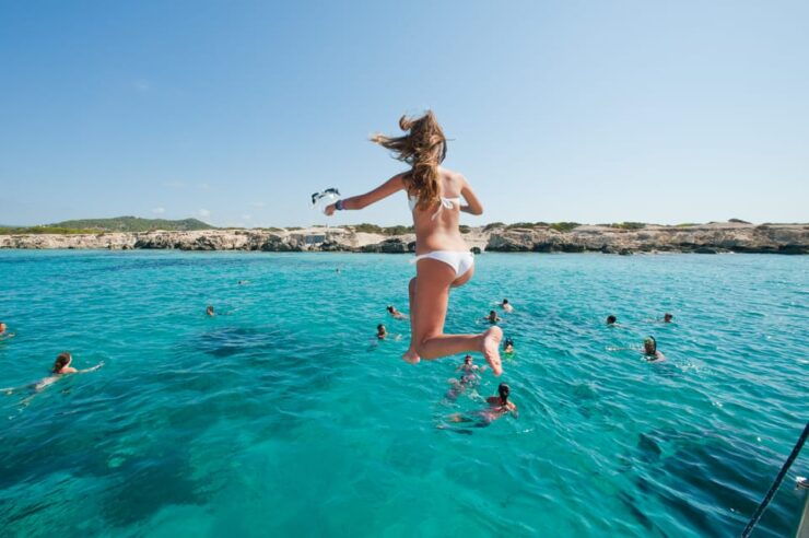 Ibiza: Catamaran Cruise to Formentera With Meal and Drinks - Good To Know