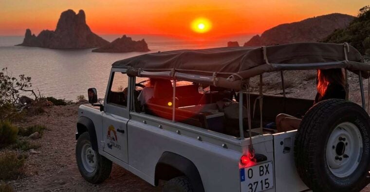 Ibiza: Combo Boat Trip, 4x4 Safari and Es Vedra Sunset Hike - Hiking