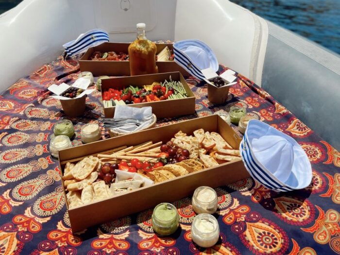 Ibiza: Combo Boat Trip, 4x4 Safari and Es Vedra Sunset Hike - Sunset Picnic