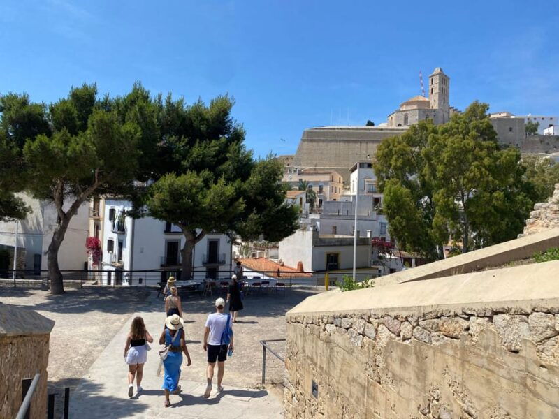 Ibiza: Dalt Vila Walking Tour With Sangría Workshop - Good To Know