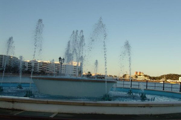 Ibiza: Full-Day Excursion and Visit to a Hippy Market - Visiting the Hippy Markets