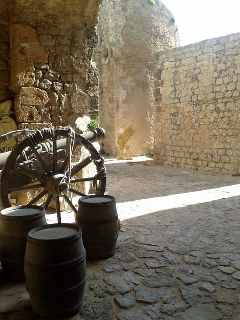 IBIZA Night Tour of Dalt Vila With an Official Tour Guide - Atmosphere